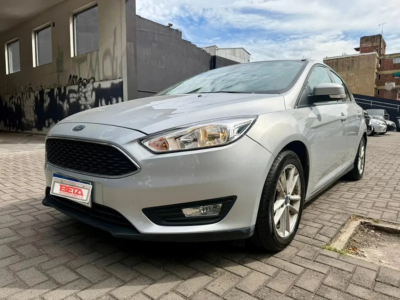 foto_auto_400x300_ford_focus